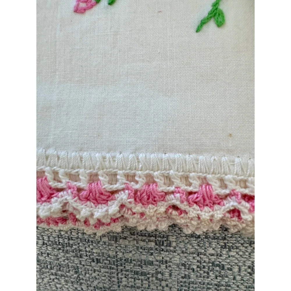 Vintage Hand Embroidered Butterfly Floral Pillowcase Set Crochet Lace Trim 2pc